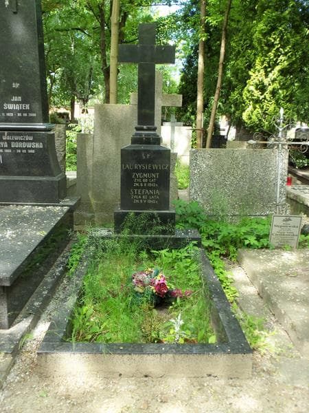 Zdjęcie grobu: Stefania Laurysiewicz