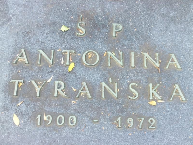 Zdjęcie grobu Antonina Tyrańska (2)