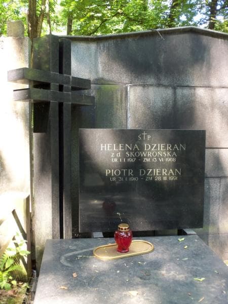 Zdjęcie grobu Helena Dzieran (2)