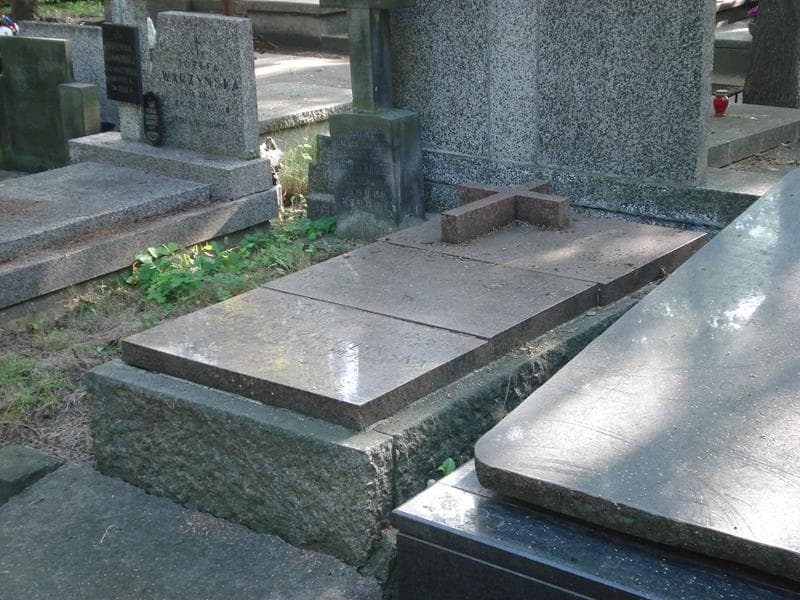 Zdjęcie grobu Adam Zażuliński (1)