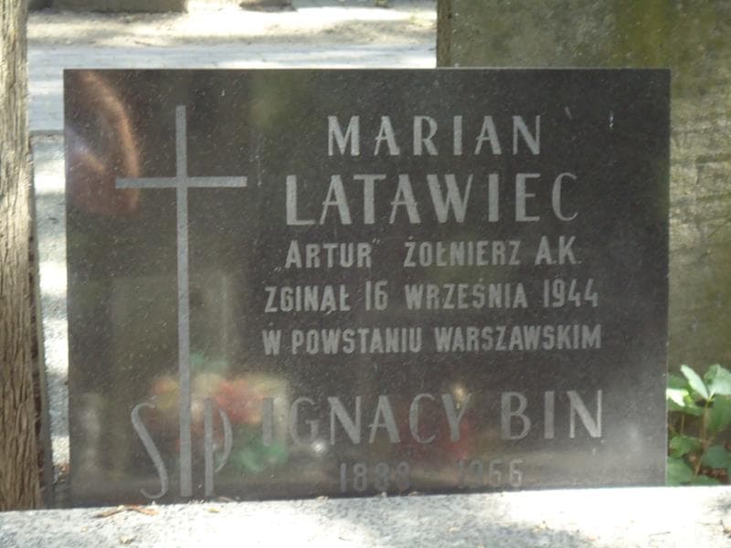 Zdjęcie grobu Marian Latawiec (2)