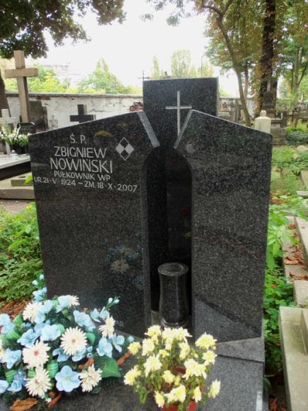Zdjęcie grobu Zbigniew Nowiński (2)