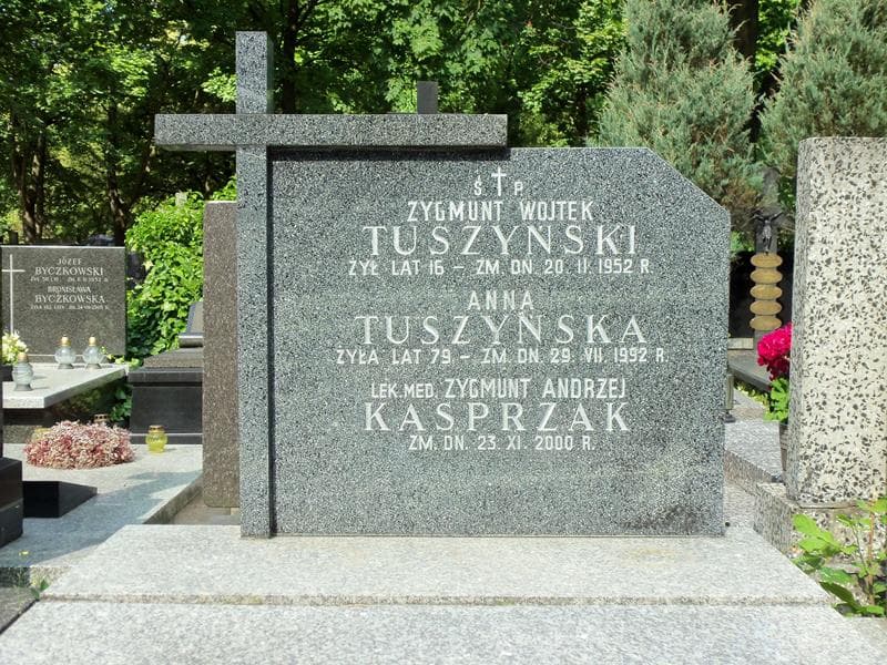 Zdjęcie grobu Zygmunt Wojtek Tuszyński (2)