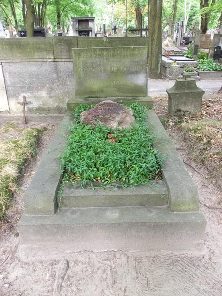Zdjęcie grobu Maria Derwiszowa (1)