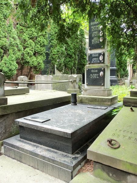 Zdjęcie grobu Maria Batorska (1)
