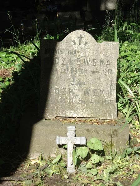 Zdjęcie grobu Jan Kozłowski (1)