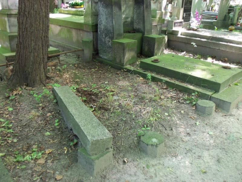 Zdjęcie grobu Anonim (1)