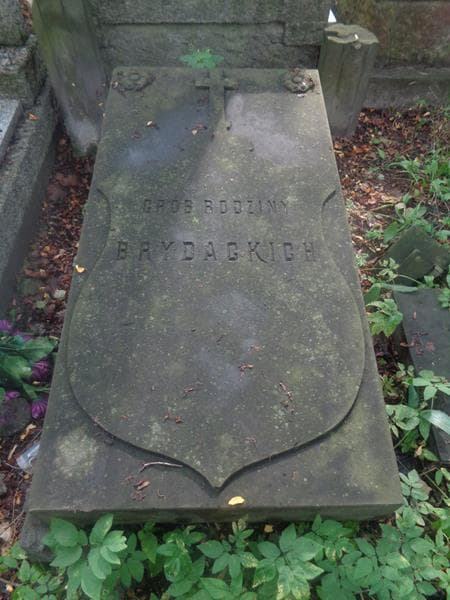 Zdjęcie grobu Brydaccy (2)