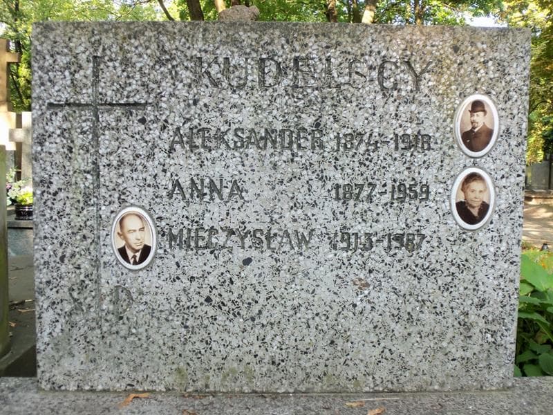 Zdjęcie grobu Anna Kudelska (2)