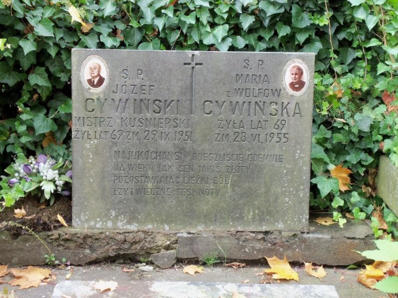 Zdjęcie grobu Maria Cywińska (2)
