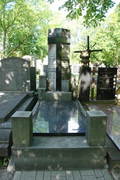 Zdjęcie grobu Aleksander Jesionkowski (1)