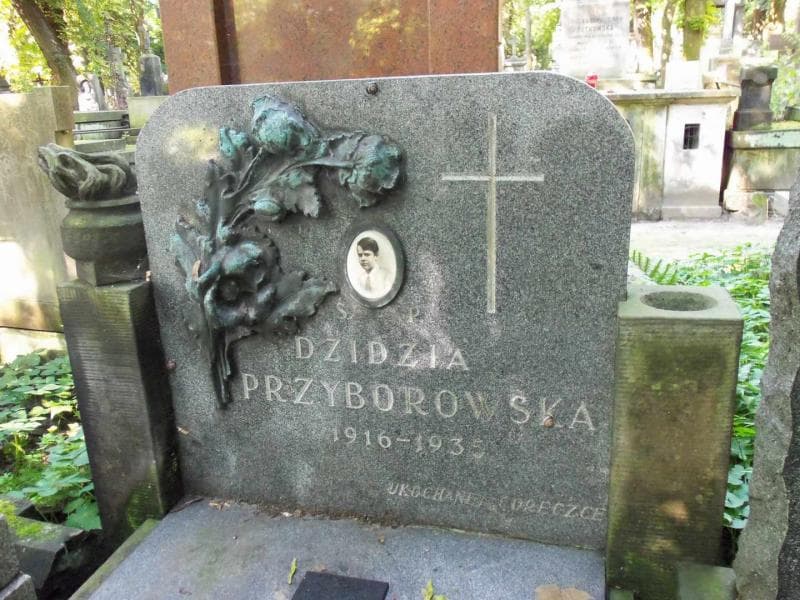 Zdjęcie grobu Dzidzia Przyborowska (2)