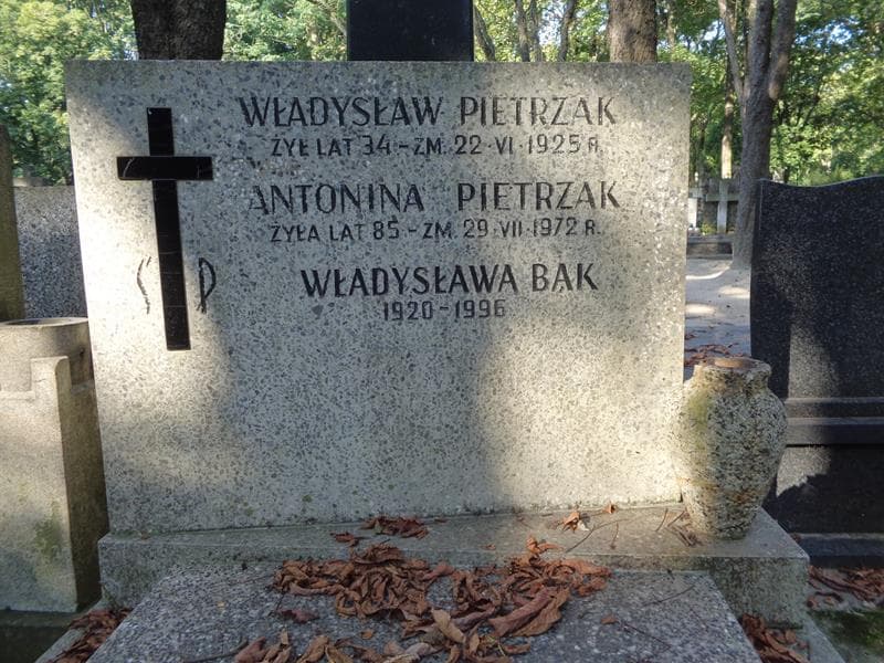 Zdjęcie grobu Antonina Pietrzak (2)
