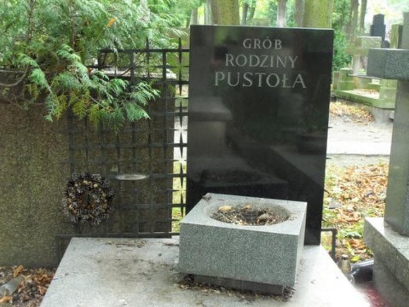 Zdjęcie grobu Eleonora Pustoła (2)