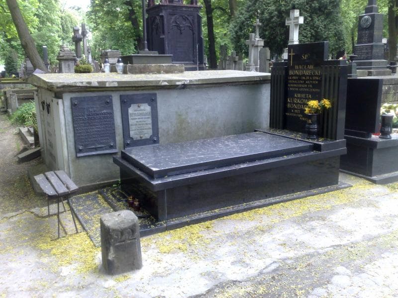 Zdjęcie grobu Wacław Bondarecki (1)