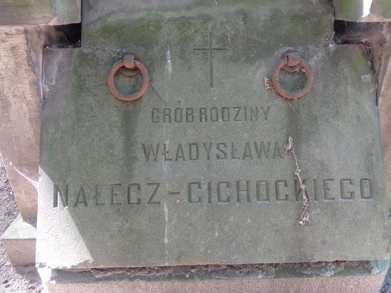 Zdjęcie grobu Nałęcz-Cichoccy (2)