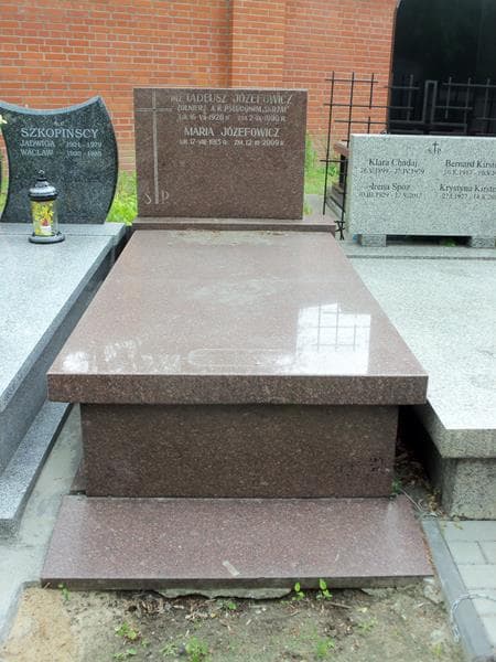 Zdjęcie grobu: Tadeusz Józefowicz