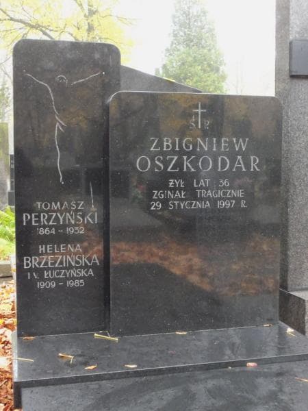 Zdjęcie grobu Tomasz Perzyński (2)