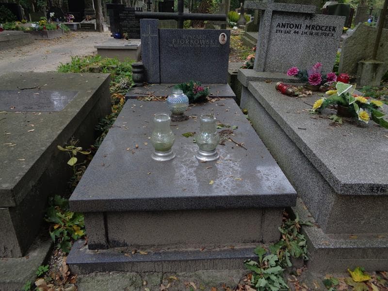 Zdjęcie grobu Ryszard Piórkowski (1)