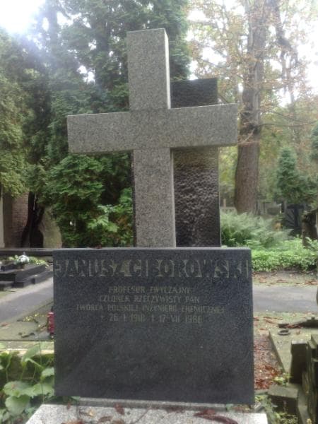 Zdjęcie grobu Janusz Ciborowski (1)