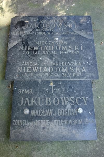 Zdjęcie grobu Bogdan Jakubowski (2)