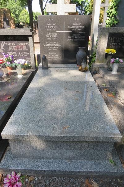 Zdjęcie grobu Halina Maksymowicz (1)