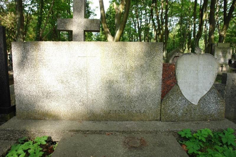 Zdjęcie grobu Maria Maslijewicz (2)