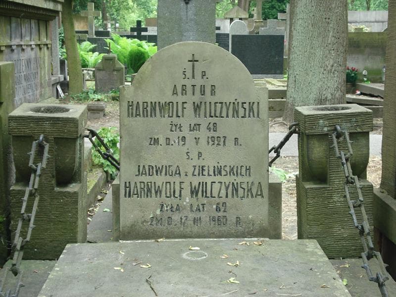 Zdjęcie grobu Artur Harnwolf Wilczyński (2)