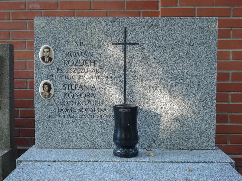 Zdjęcie grobu Roman Kożuch (2)