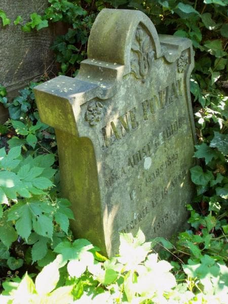Zdjęcie grobu Jane Poizat (2)
