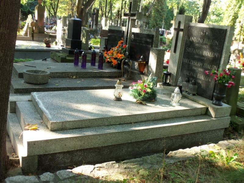 Zdjęcie grobu Halina Bialon (1)