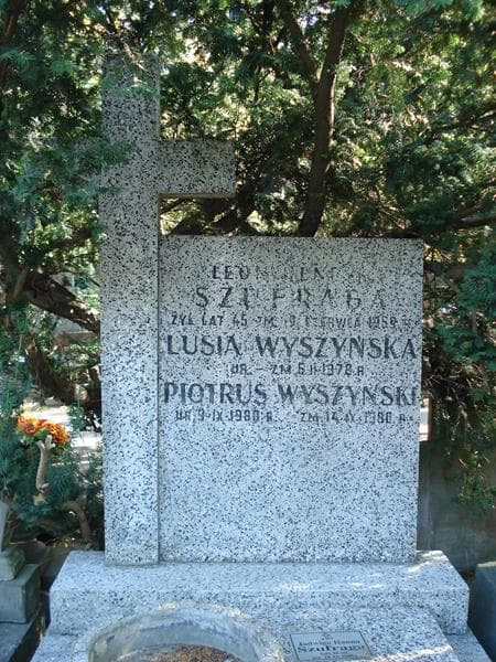 Zdjęcie grobu Lusia Wyszyńska (2)