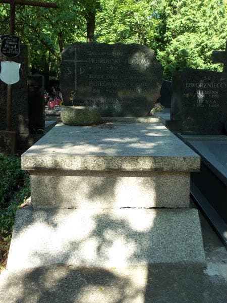 Zdjęcie grobu: Stanisław Grzegorz Piotrowski