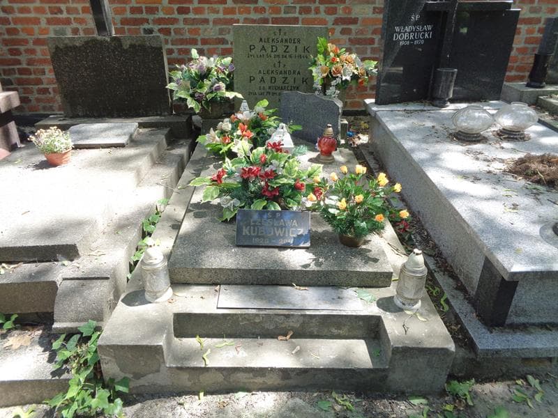 Zdjęcie grobu Czesława Kubowicz (1)