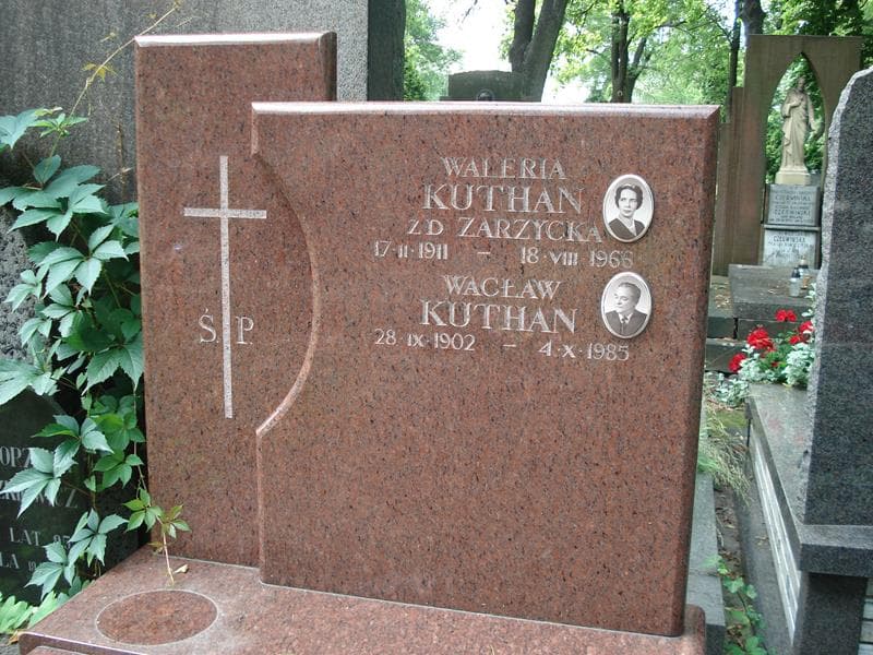 Zdjęcie grobu Waleria Kuthan (2)