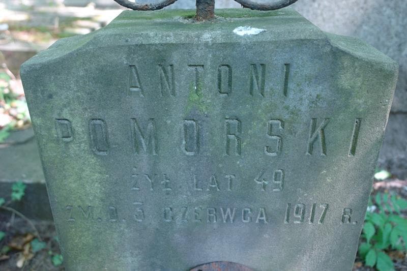 Zdjęcie grobu Antoni Pomorski (2)