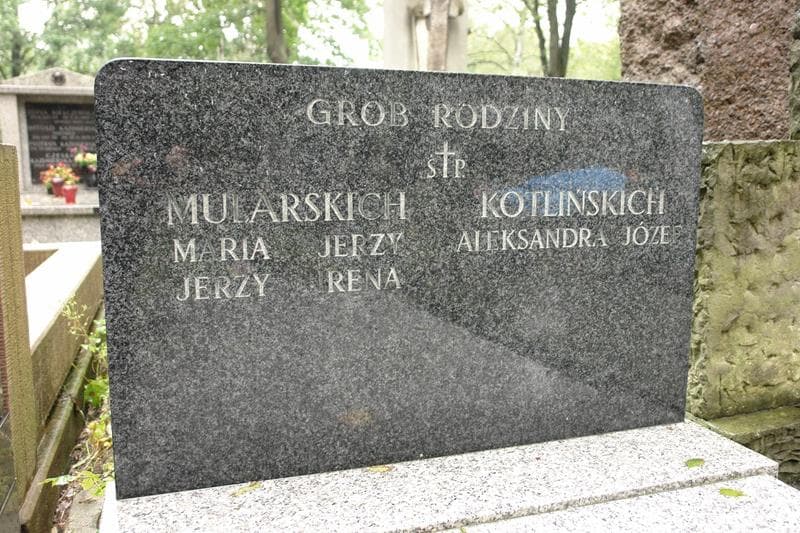 Zdjęcie grobu Anonim (2)