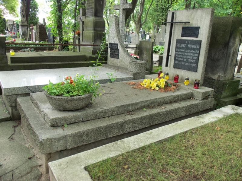 Zdjęcie grobu: Juliusz Nowicki