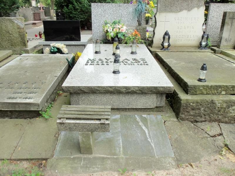 Zdjęcie grobu Robert Młynarz (1)