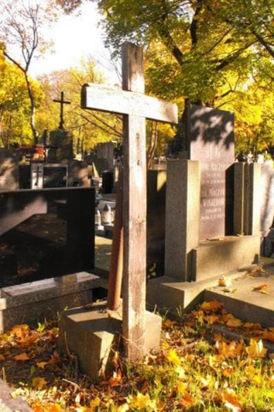 Zdjęcie grobu Anonim (2)
