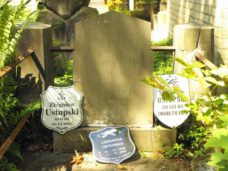 Zdjęcie grobu Józef Ustupski (2)