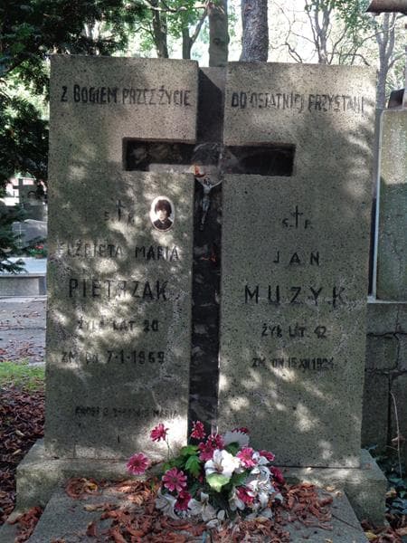 Zdjęcie grobu Elżbieta Maria Pietrzak (2)