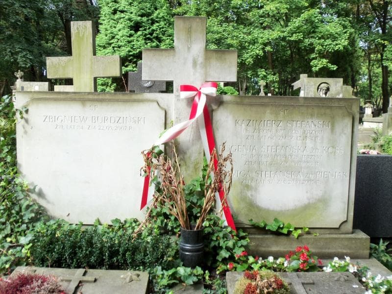 Zdjęcie grobu Zbigniew Burdziński (2)