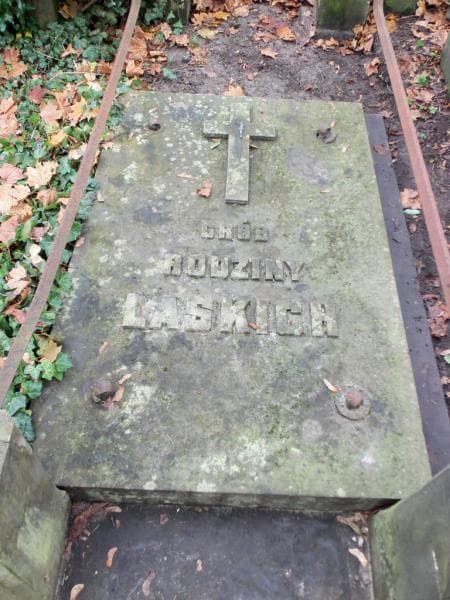Zdjęcie grobu Lascy (2)