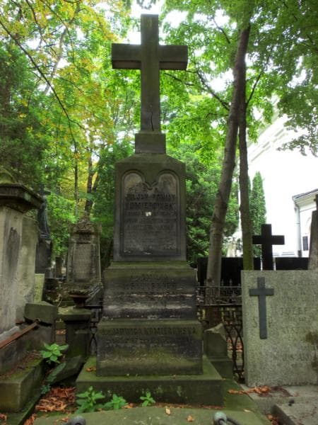 Zdjęcie grobu Juljan Pomian - Komierowski (2)