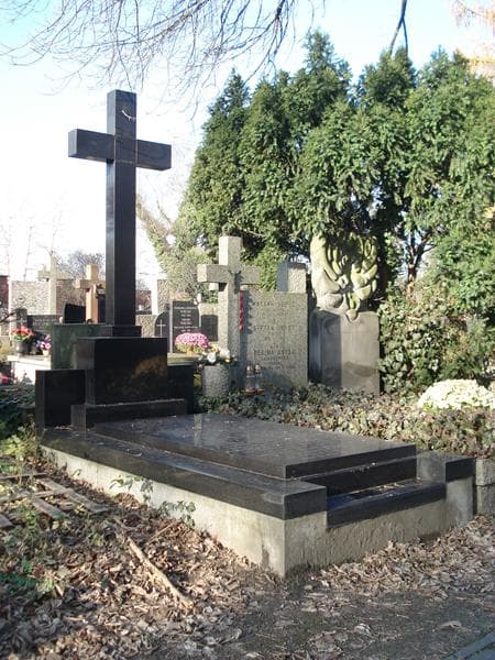 Zdjęcie grobu Leon Nowakowski (1)