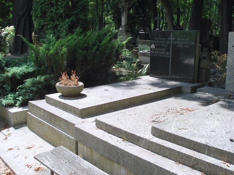 Zdjęcie grobu: Kazimierz Niewiedzielski