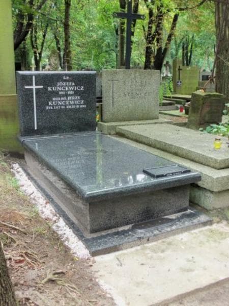 Zdjęcie grobu Jerzy Kuncewicz (1)