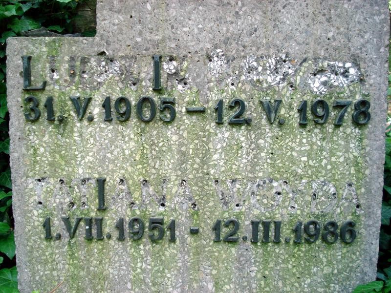 Zdjęcie grobu Tatiana Woyda (2)