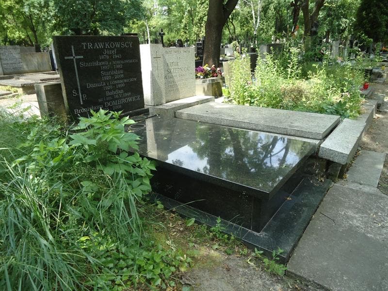 Zdjęcie grobu Bronisława Dombrowicz (1)